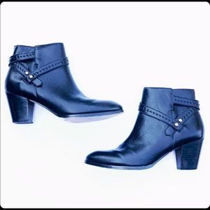 ANTHROPOLOGIE black leather heel booties size 9.5
